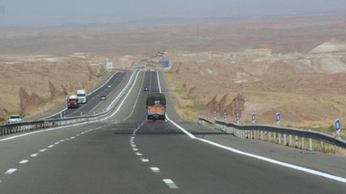 کاهش تردد در راه های استان قزوین کاهش تردد در راه های استان قزوین